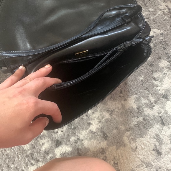 Movado clutch/ crossbody - Picture 4 of 8